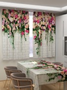 Фотошторы для кухни Яркие цветы на кирпичах